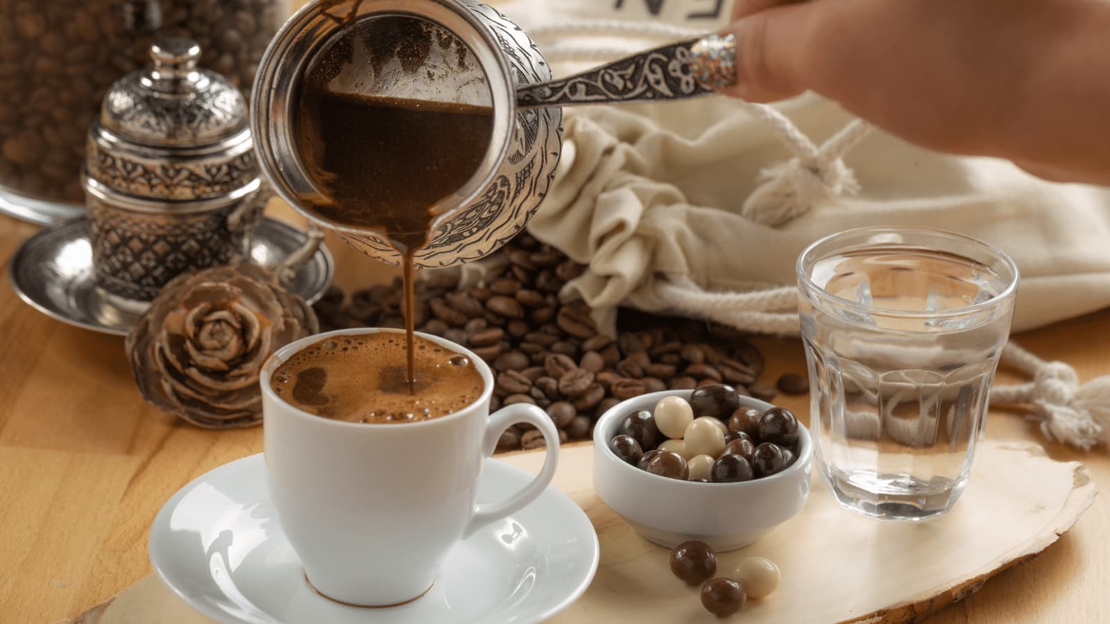 Вкус, който се помни 40 години: Историята на турското кафе